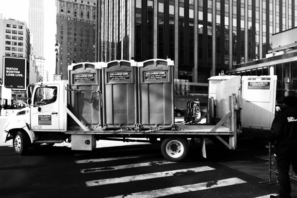 Best Porta potty rental near me  in Lake Linden, MI